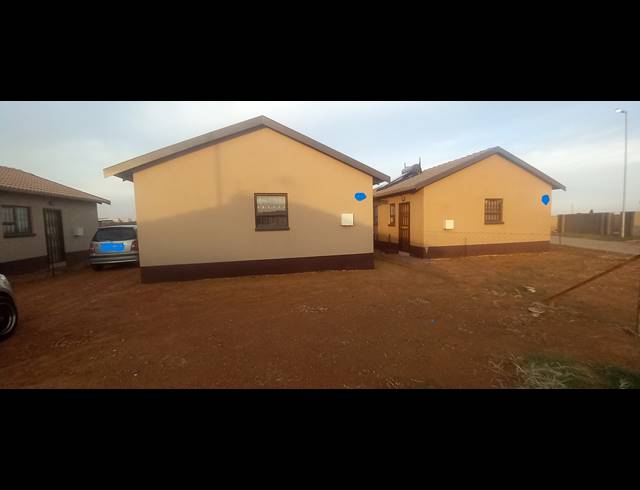2 BEDROOM HOUSE FOR SALE IN WINDMILL PARK